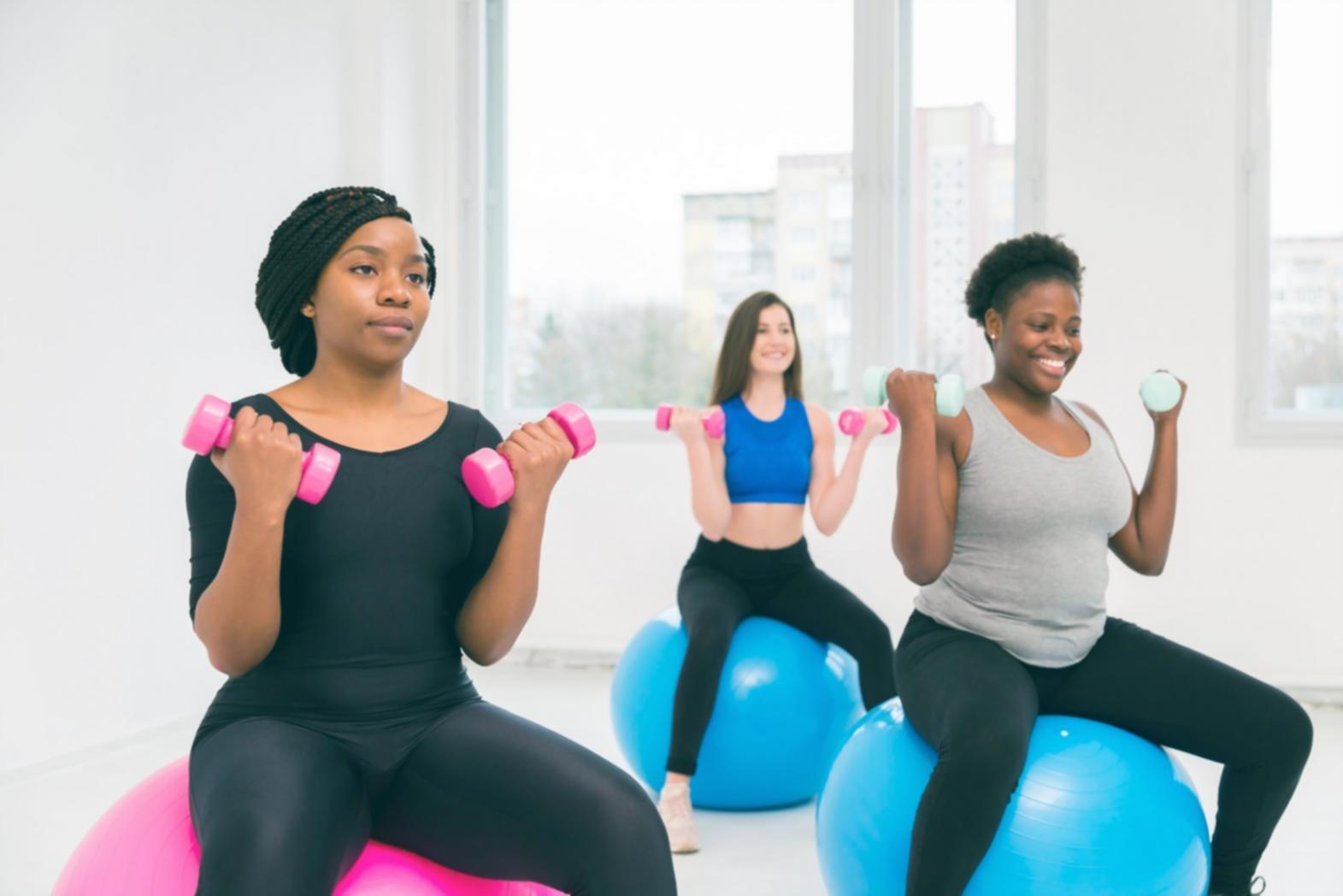 Sesi konsultasi kesehatan dengan ahli nutrisi bersertifikat